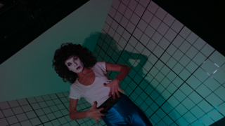 Flashdance (1983) (2160p BluRay x265 10bit HDR Tigole).mkv_snapshot_00.54.20_[2023.05.31_21.06.35]